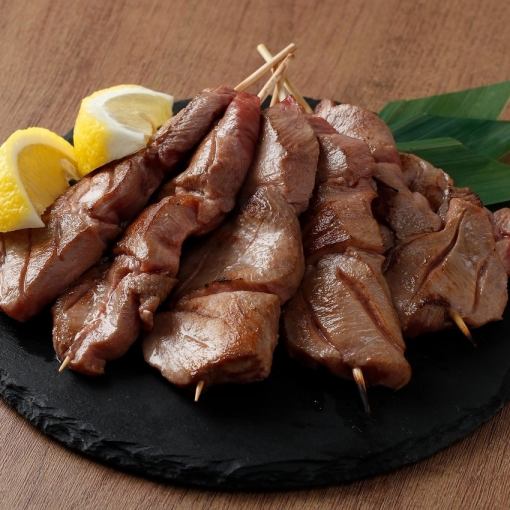 2時間飲み放題付き★和牛トロタン串や3種盛り、肉寿司等の贅沢和牛堪能コース全7品4,000円(税込)