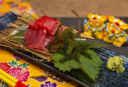 Tuna sashimi, fisherman's platter