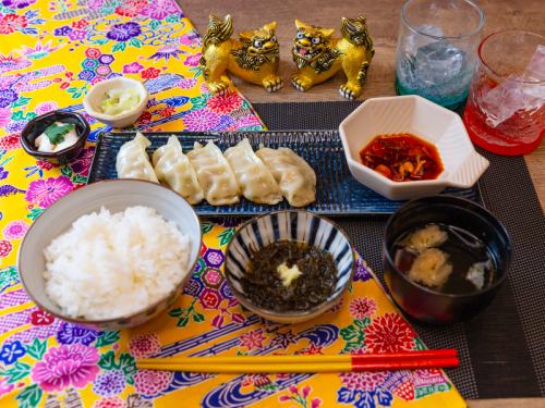 Ryuminmin Agu dumplings set meal