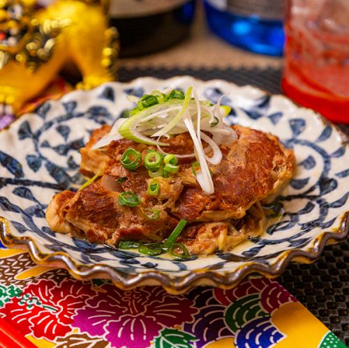 Cartilage salted pork ribs simmered