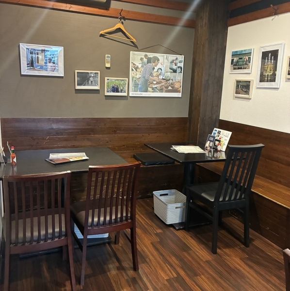 【地元産の新鮮な食材を使用した多彩な逸品を提供し、シンプルながら深い味わいを楽しめるお店です】ランチタイムでは料理にぴったりのお酒を取り揃えています。心地よい雰囲気の中で、美味しい料理とともに素敵なひとときをお過ごしいただけます。地元の味を存分に堪能し、特別な時間をお楽しみください♪