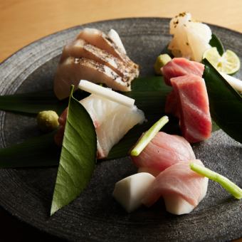 【ランチ】極み鮨コース◆新鮮な魚を使った自慢の鮨をご提供　※土日祝のみ