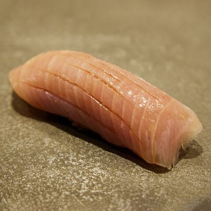 [Lunch] Chef's choice nigiri (8 pieces) *Only on weekends and holidays