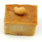 暖かいタロイモケーキ