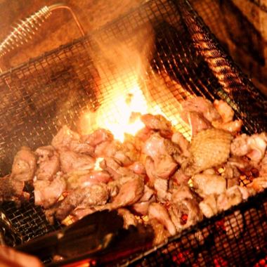 Draft beer is also available ◎ 8 famous dishes including charcoal-grilled local chicken ★ 2 hours all-you-can-drink [local chicken tasting course] 4000 yen