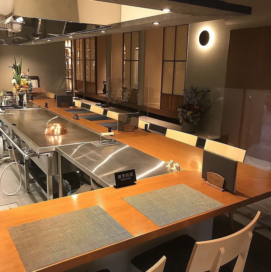 お仕事お疲れ様です！キンキンに冷えたビールで乾杯！