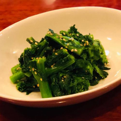 今天的推薦

負鼠
這是一道韓國菜，將類似烤豬肉的燉豬肉用大白菜包裹，並用辣泡菜調味。這是一道美味佳餚，由豬肉、調味料和白菜組成。

“槓桿”
一道很受歡迎的菜餚，用自製芝麻油烹調的雞肝丁。

“油菜花的納穆爾”
這是一種只能在這個季節吃的涼拌菜。
這道美味佳餚略帶苦味，散發著自製芝麻油的香氣。

草莓千層酥
時令甜點！千層酥，口感如冰淇淋般絲滑，酥脆的派皮中間夾著滿滿的奶油和草莓。

「和牛牛腩排」
我們有美味又稀有的和牛裙邊牛排現貨！

#道浦 #Kunitachi #Yaho #Kunitachi Gourmet #Yakiniku