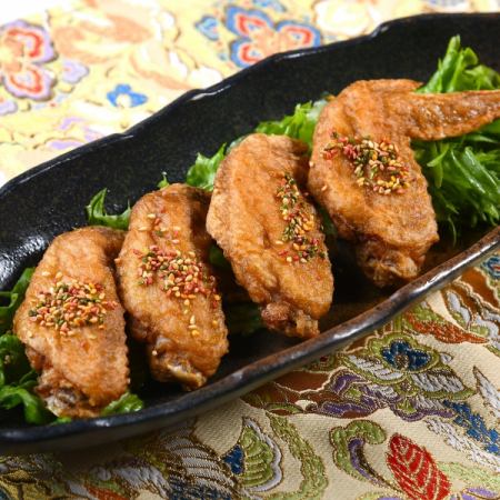 手羽先カリカリ揚げ　～かぶとスパイス～