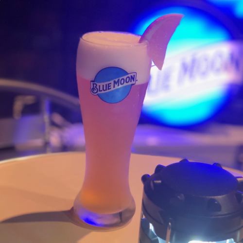 ★ America No.1 craft beer BLUE MOON ★