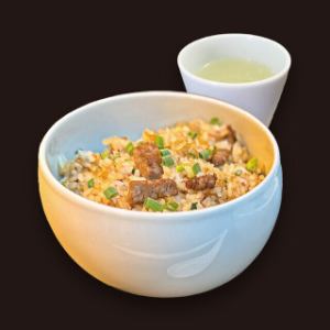Garlic fried rice with Wagyu beef (with oxtail soup)