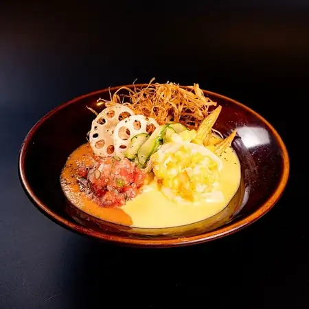 太陽と畑のトマコンうどん