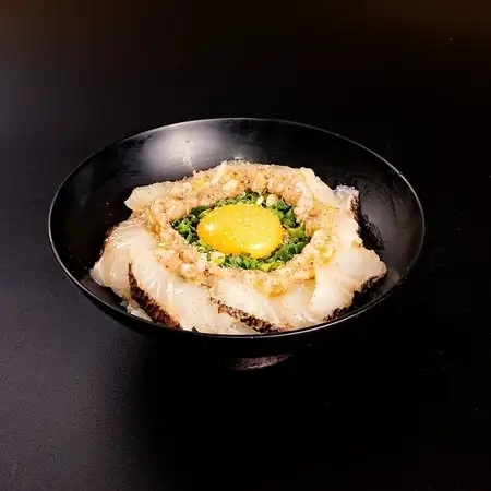 梅塩だれの炙り鯛丼