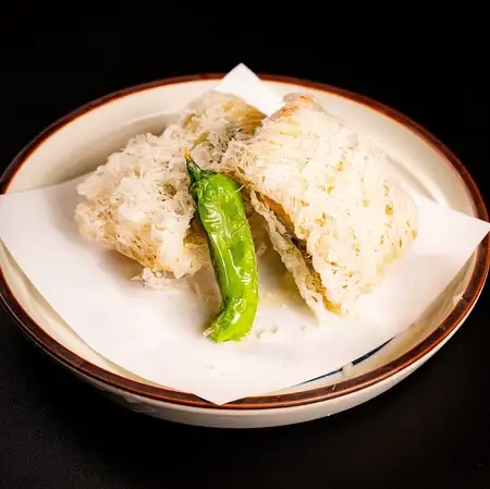湯葉と旬食材の包揚げ