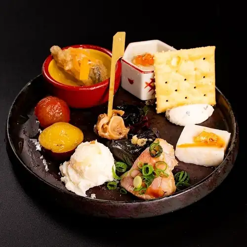 お酒にあう創作一品料理！