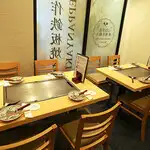 テーブル4名×2ご用意しております◎