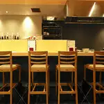 カウンター8席ご用意しております◎