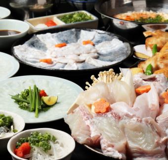 [Cooking only] ``Blowfish course [Miyabi]'' full of satisfying puffer fish such as large ara and deep-fried chicken