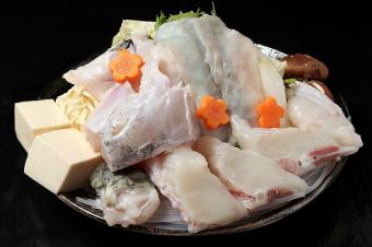 [Food only] A hearty and satisfying meal! "Large Fugu Ara Tetchiri Course [Hana]"