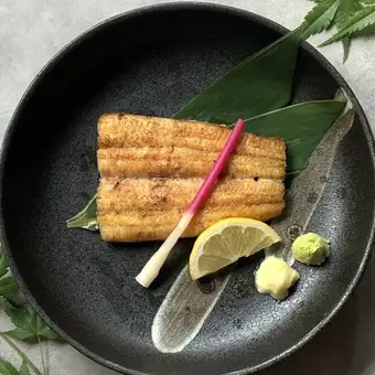 鰻白焼