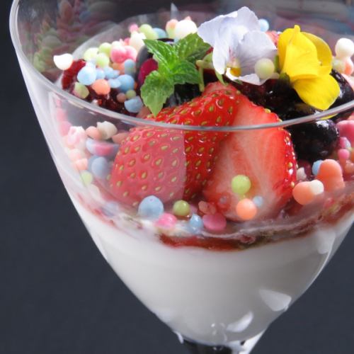 Fruit topping (glass) <Rainbow / Strawberry cheesecake / Chocolate>