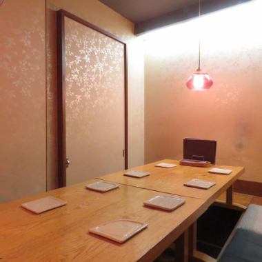 The complete private room in the back of the store can be used by 2 to 8 people ♪