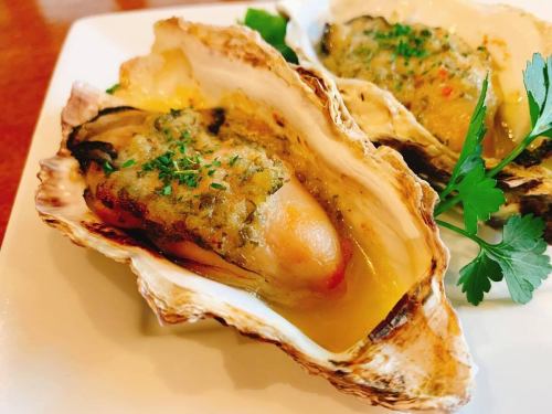 お盆中は沢山のご来店、誠にありがとうございました😊
牡蠣🦪のご注文が多く、品切れにもなりましたが💦本日大量に仕入れております✊ ̖́-
当店の牡蠣は堀口海産様より仕入れており、広島市がブランド認定した安全で、高品質の牡蠣なのです☝️

#hiroshimaitalianao #ヒロシマイタリアンao #Hiroshimaitalian #広島イタリアン #広島グルメ #仏壇通り #結婚式二次会 #二次会 #女子会 #誕生日会 #お誕生日プレート #貸切 #hiroshima #広島 #広島ランチ #広島ハッピーアワー #広島バー #広島県産 #地産地消 #バーニャカウダ #広島チーズフォンデュ #比婆牛 #ヴィーガン #vegan #ヴィーガン対応メニューあります #広島ラクレットチーズ #広島シカゴピザ #ウェディングパーティ #広島牡蠣 #牡蠣料理