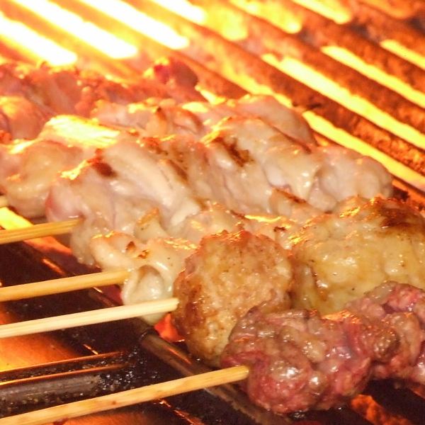 備長炭で焼く焼き鳥は絶品♪