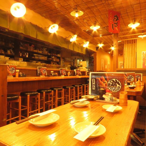 [Reserved] Enjoy a relaxing healing drink in a cozy atmosphere in a lively atmosphere. A space unique to a Japanese izakaya based on wood grain.The use of up to 30 to 45 people can be enjoyed without worrying about other customers!