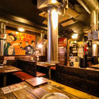 宴会大人数から、プライベートな少人数でも楽しめるレトロな空間！宴会、飲み会、女子会などにおすすめです。こだわり精肉店直送のお肉を時間を忘れてお楽しみください。玉造駅から徒歩1分の好アクセス！玉造で焼肉するなら「昭和ホルモン 玉造店」へ！！飲み放題、宴会コース各種ご用意ございます！