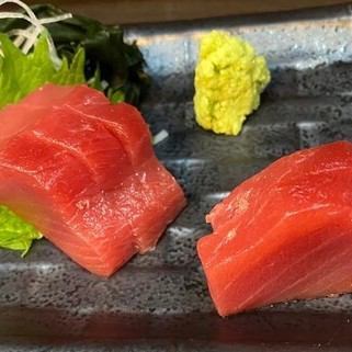 生本まぐろ赤身造り