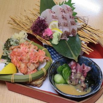 春づくし(桜鯛造り・桜海老かき揚げ・ほたるいか酢味噌）