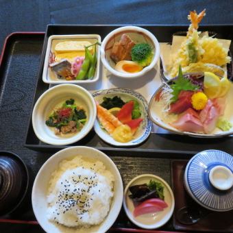 [Only available at Takatsuki store] "Nagomi Lunch Set" is perfect for business meetings, entertaining, girls' nights, couples and families.2500 yen (tax included)