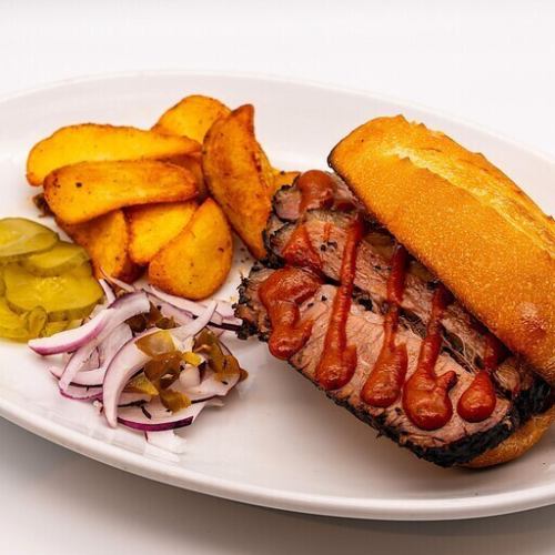 ブリスケットサンドイッチ