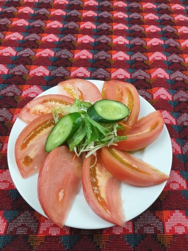 Tomato salad