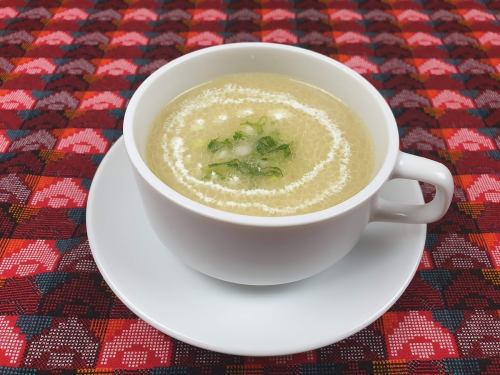 Vegetable soup / chicken soup / corn soup
