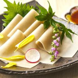 蕎麥麵生魚片