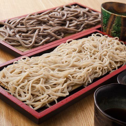 二種類の蕎麦をご用意♪