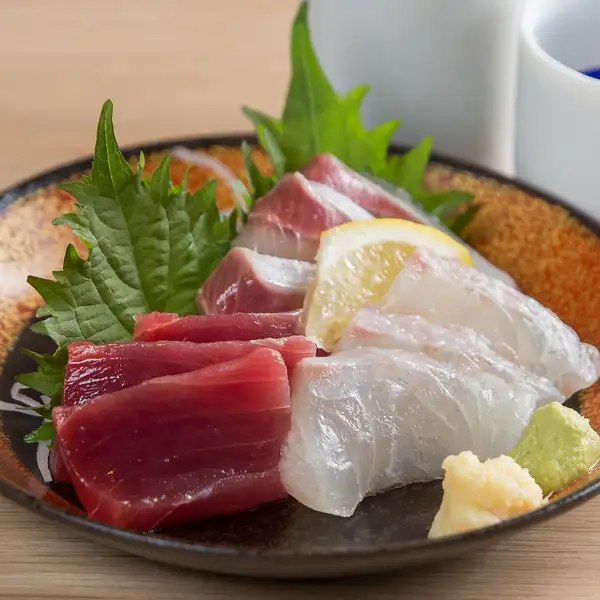 新鮮な海の幸】刺身3種盛り◆その時期ならではの旬の味を贅沢に楽しめる一皿