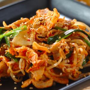 Fried pig kimchi