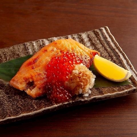 目の前で焼き上がる炉端焼きは「食べて」「見て」楽しめる♪