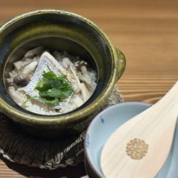 土鍋で炊き上げる鯛めし(お出汁付) 一合