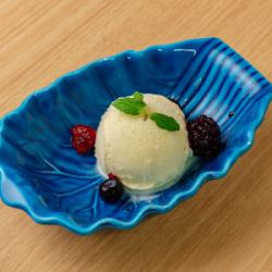 Recommended! Seasonal ice cream
