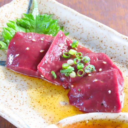 新鮮だから臭みが少なく旨みを存分に味わえるホルモン