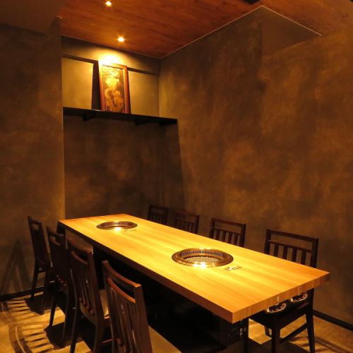 Enjoy a leisurely yakiniku banquet in a private room without worrying about the surroundings