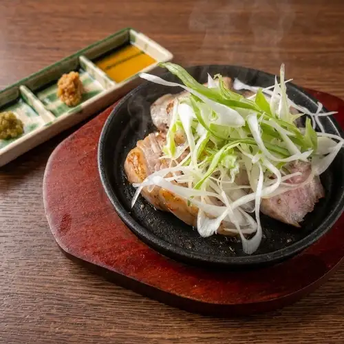 道産SPF豚と九条葱の鉄板焼き
