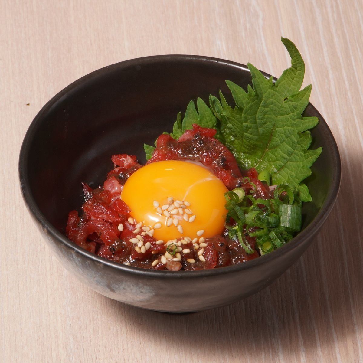 We also serve Korean dishes such as yakiniku, kalbi soup, bibimbap, and chijimi.