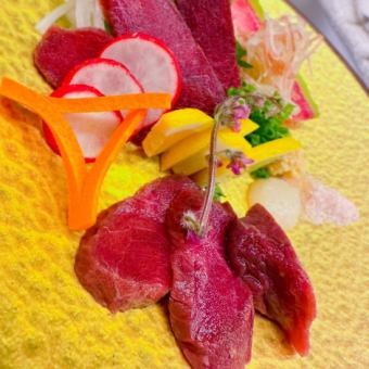 特選！！上赤身馬刺し