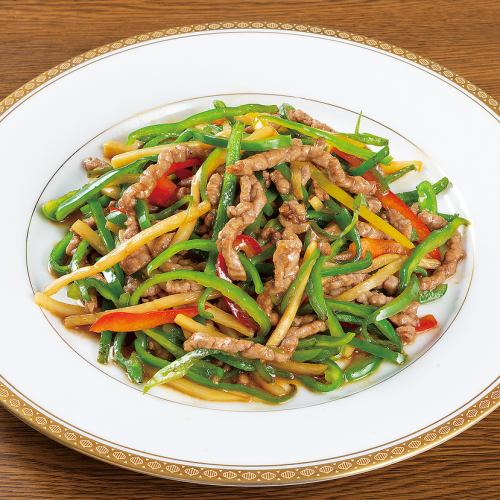 Stir-fried shredded beef and peppers with oyster sauce
