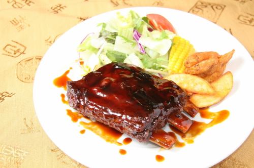 Braised spareribs with pomegranate sauce