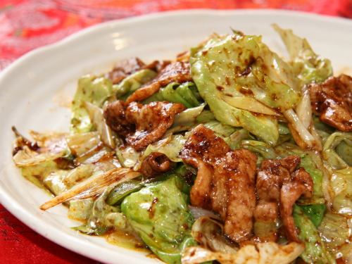 Stir-fried pork belly and lettuce with sweet bean sauce